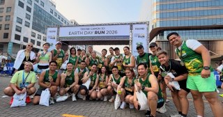 What are you running for? 🌏​

This Earth Day, 23 associates of New World Makati Hotel joined over 15,000 runners—taking a collective step toward a more sustainable future.​

Together, we run. Together, we protect.​

#RunWithPurpose #EarthDay2026 #SustainabilityInAction​

📞 (02) 8811 6888 (For General inquiries)​
📱 0917 888 4194 (For F&B inquiries)​
📧 enquiry.manila@newworldhotels.com or servicecentre.manila@newworldhotels.com​
🌐 manila.newworldhotels.com​

#NewWorldMakati #NewWorldMakatiHotel #NewWorldHotels